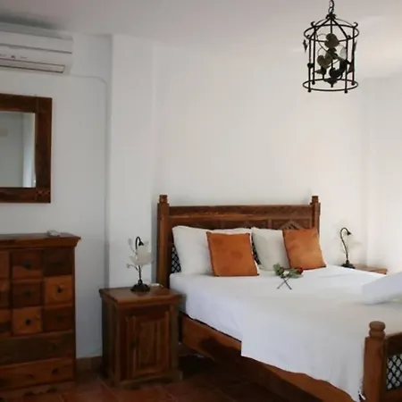 Villa Stunning Detached With Private Pool *