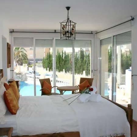 Stunning Detached With Private Pool *